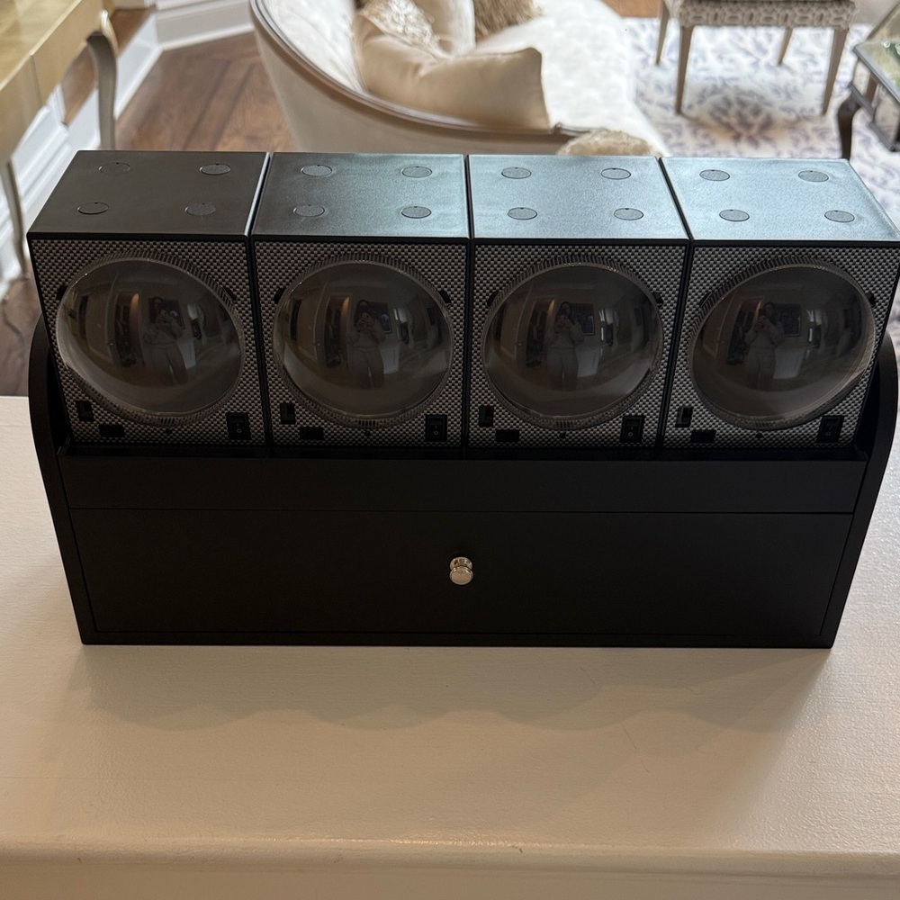 Black Watch Winder with Four Slots